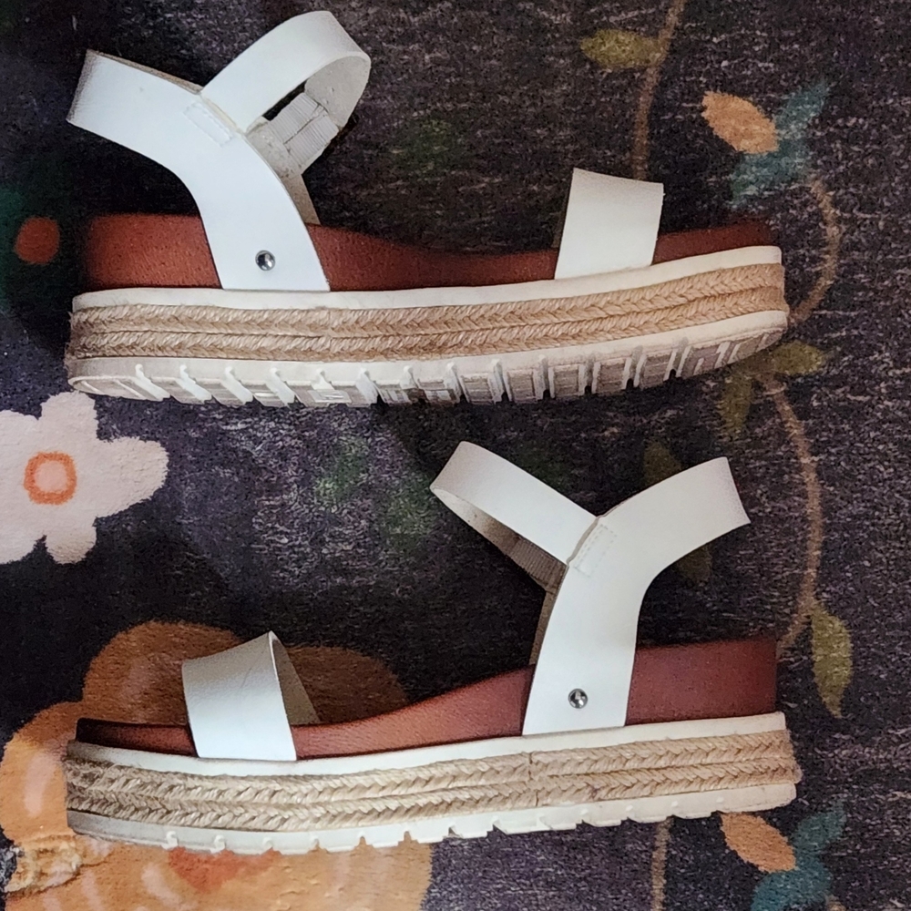 MIA Kiera White Platform Espadrille Sandals
